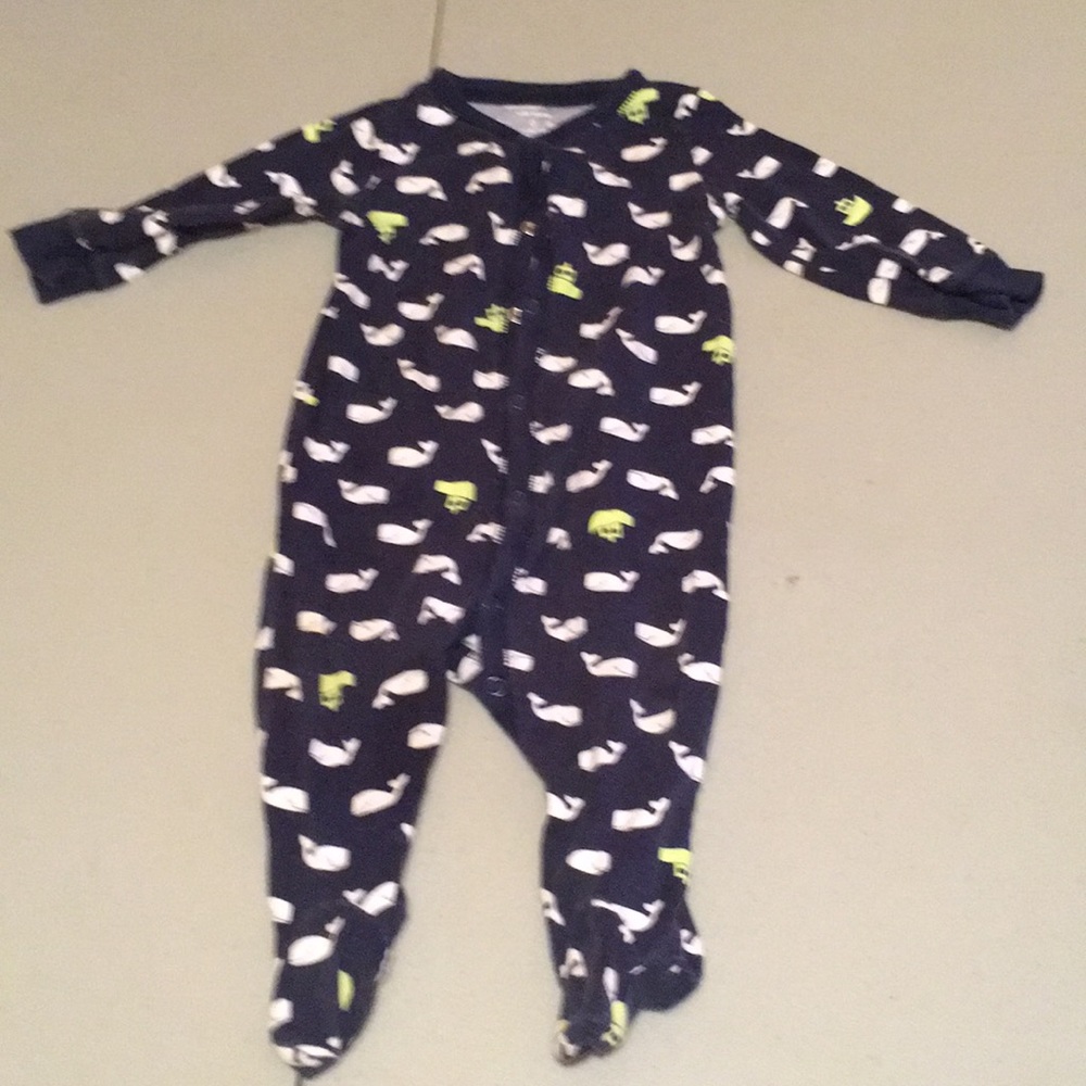 CARTERS ONESIE SZ 9MO EUC